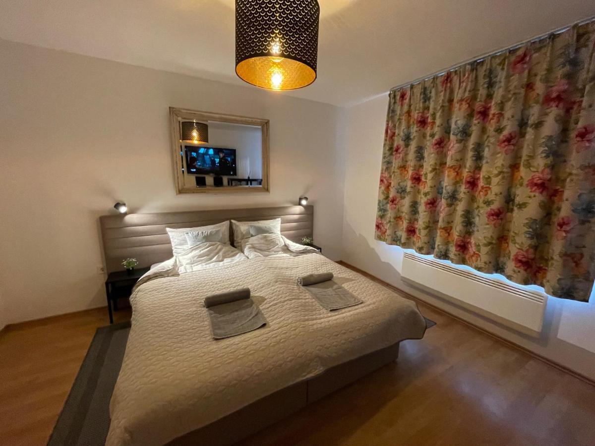 Corte Apartman Папа Экстерьер фото